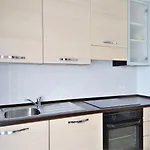 Apartment By Near Di *