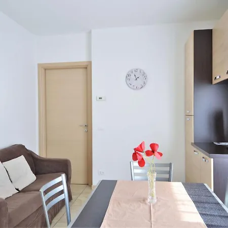 By Near Di דירה דרביו