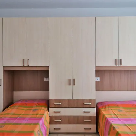 Apartmán By Near Di