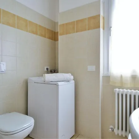 דירה By Near Di דרביו